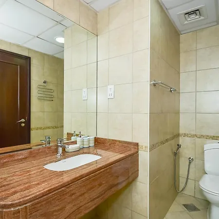 Luxury Escapes - Furnished Studio With Balcony In Royal Oceanic Dubai Buitenkant foto