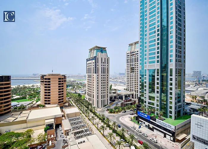 Luxury Escapes - Furnished Studio With Balcony In Royal Oceanic